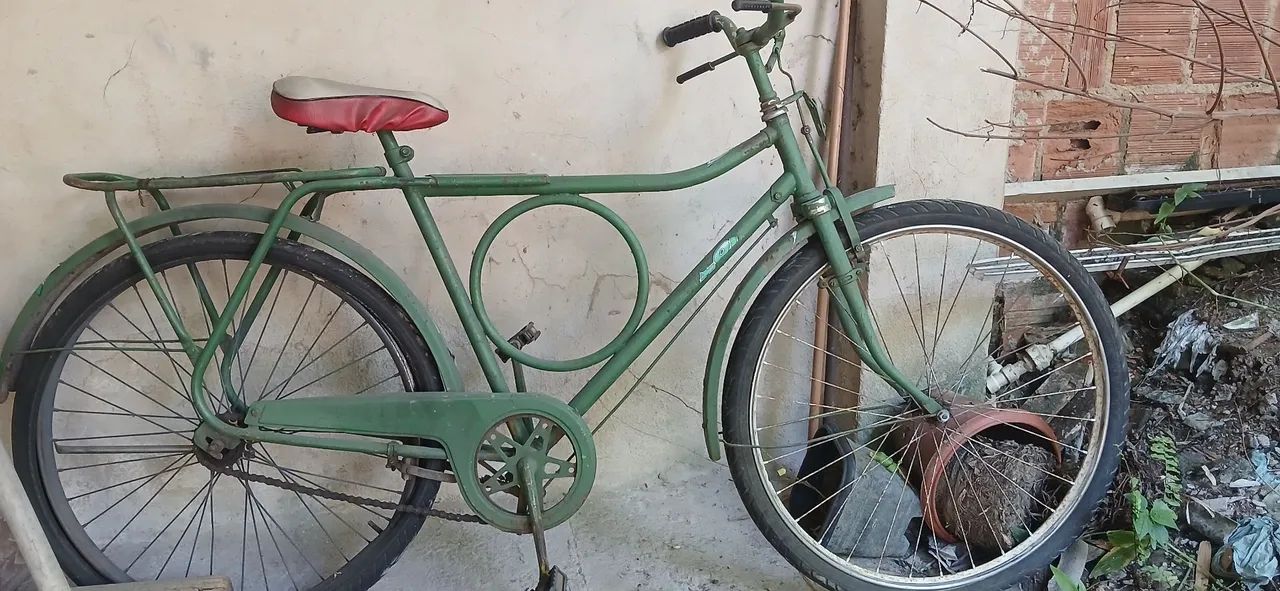 Bicicleta antiga verde