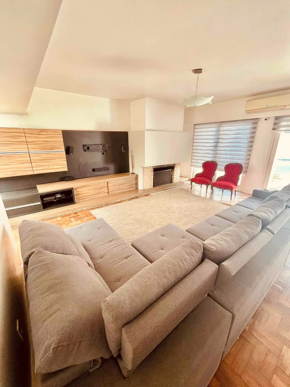 Sobrado à venda, Três Vendas, Pelotas 422m², 4 dorms (1 suíte), 3 salas, lareira, piscina