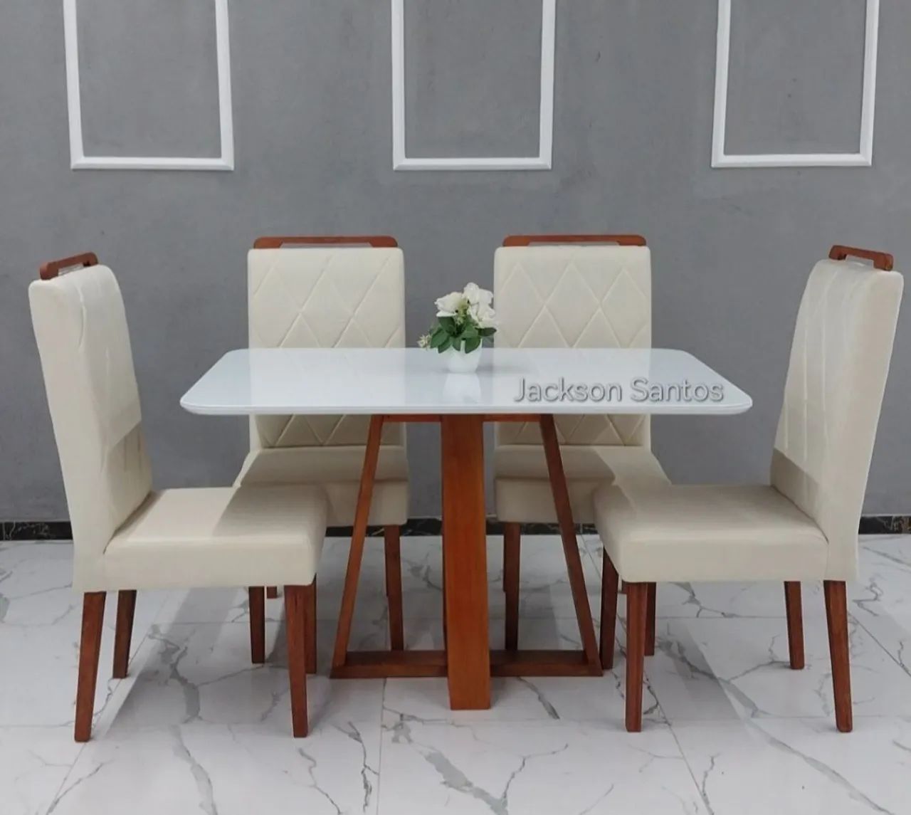 Conjunto Mesa de Jantar com 4 Cadeiras - Foto 3