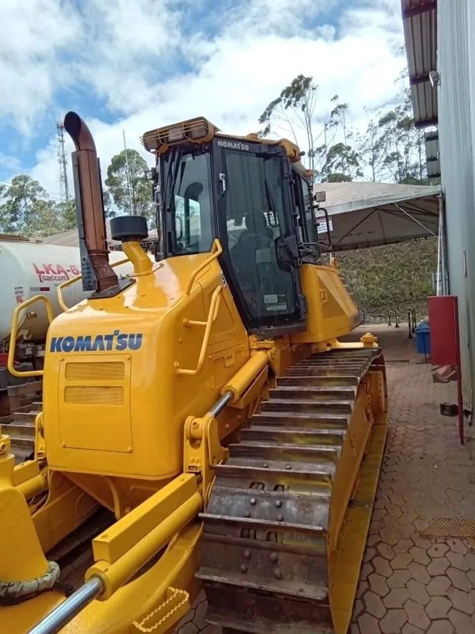 Trator de Esteira Komatsu D61 - Foto 3