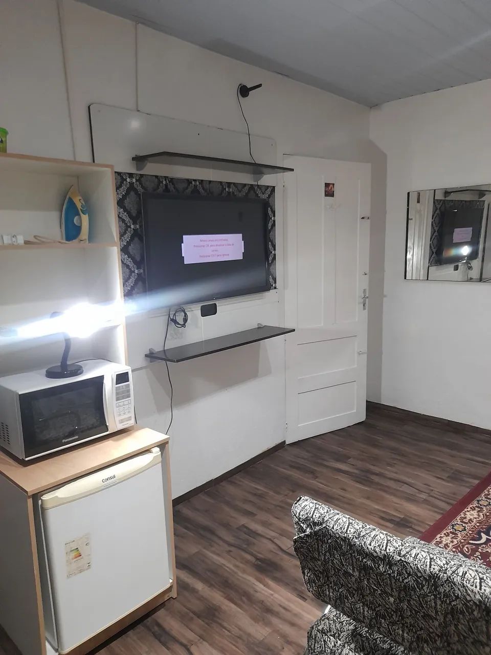 Alugo Apartamento mobiliado tipo kitinet. Para solteiros sem filhos e sem animais.   - Foto 3