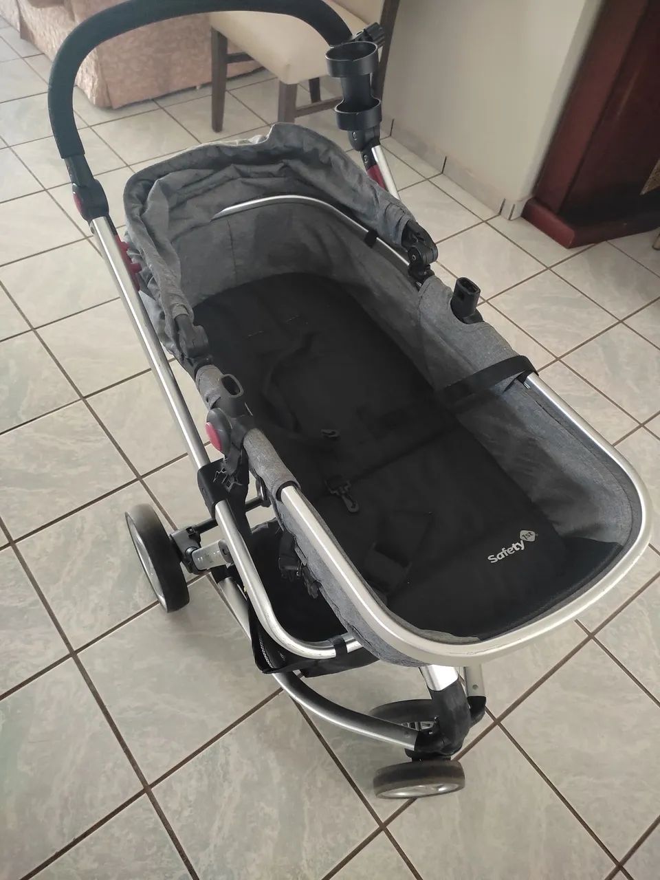 Carrinho com bebê conforto Safety 1st  - Foto 3