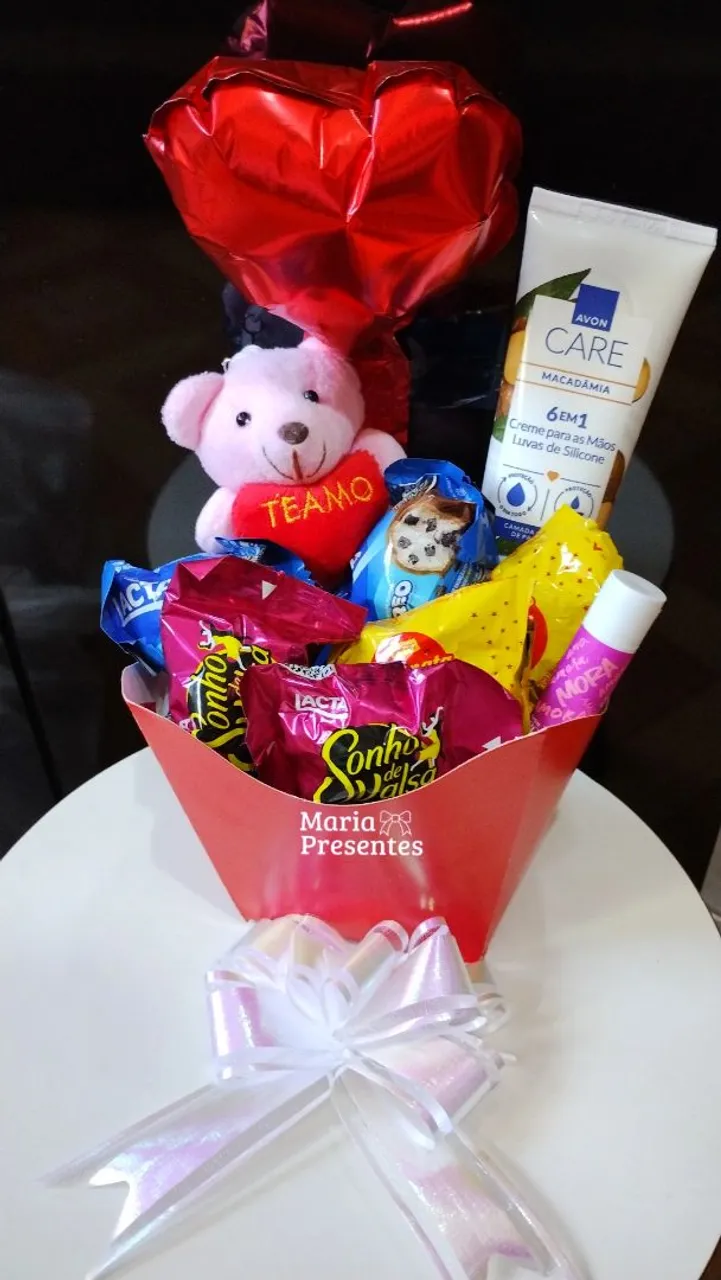 Cesta de Presentes Personalizada - Amor