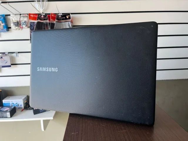 Notebook Samsung Np300e Core I5 Quinta GR 8 de Ram Hd de 1 Terabayte Placade video 2 G Tel - Foto 5