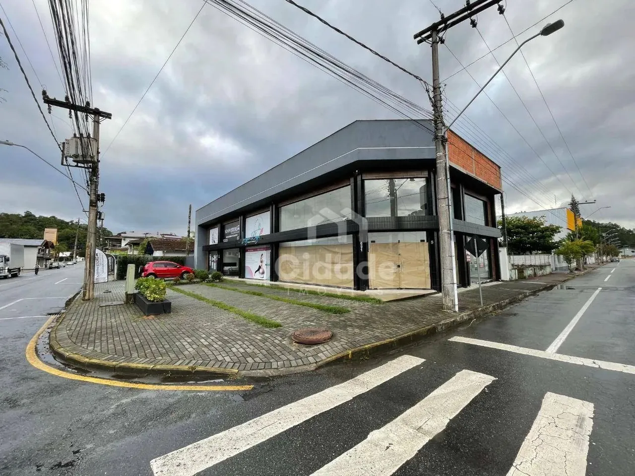 Sala para alugar, 64 m² por R$ 2.200/mês - São Luís - Jaraguá do Sul/SC