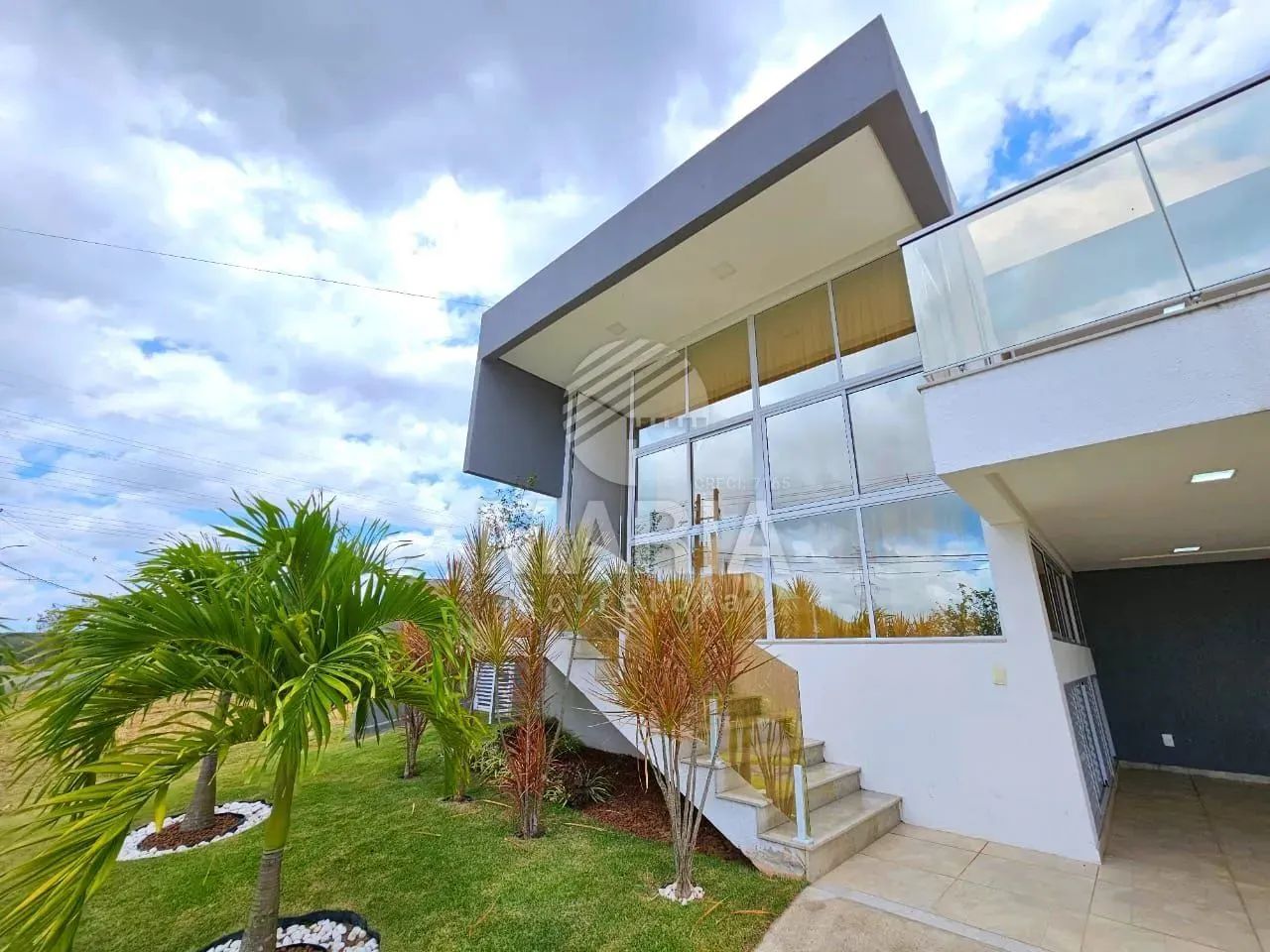 Casa de alto padrão à venda no Alphaville 2 em Moreno/PE! - Foto 2