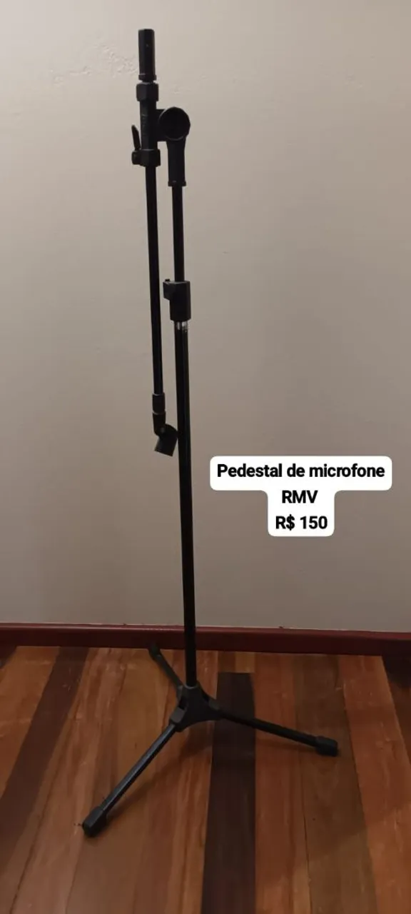 Pedestal de microfone da marca Rmv