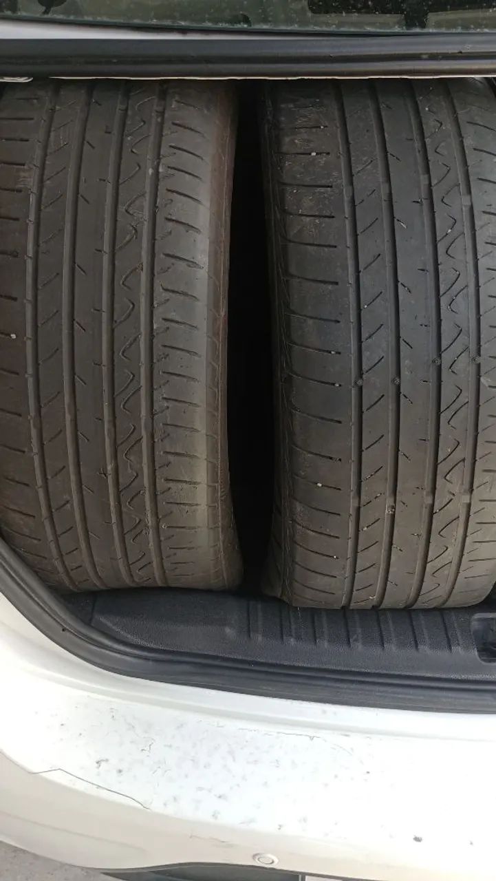 I am selling these four 195/55 R16 Continental tires, which are in 80% good condition.
