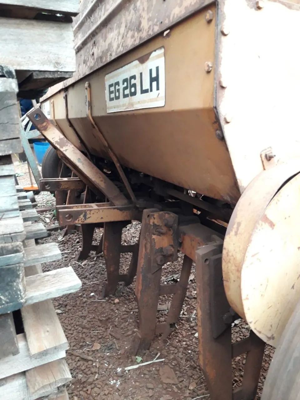 Plantadeira de Sementes EG 26 LH - Foto 3