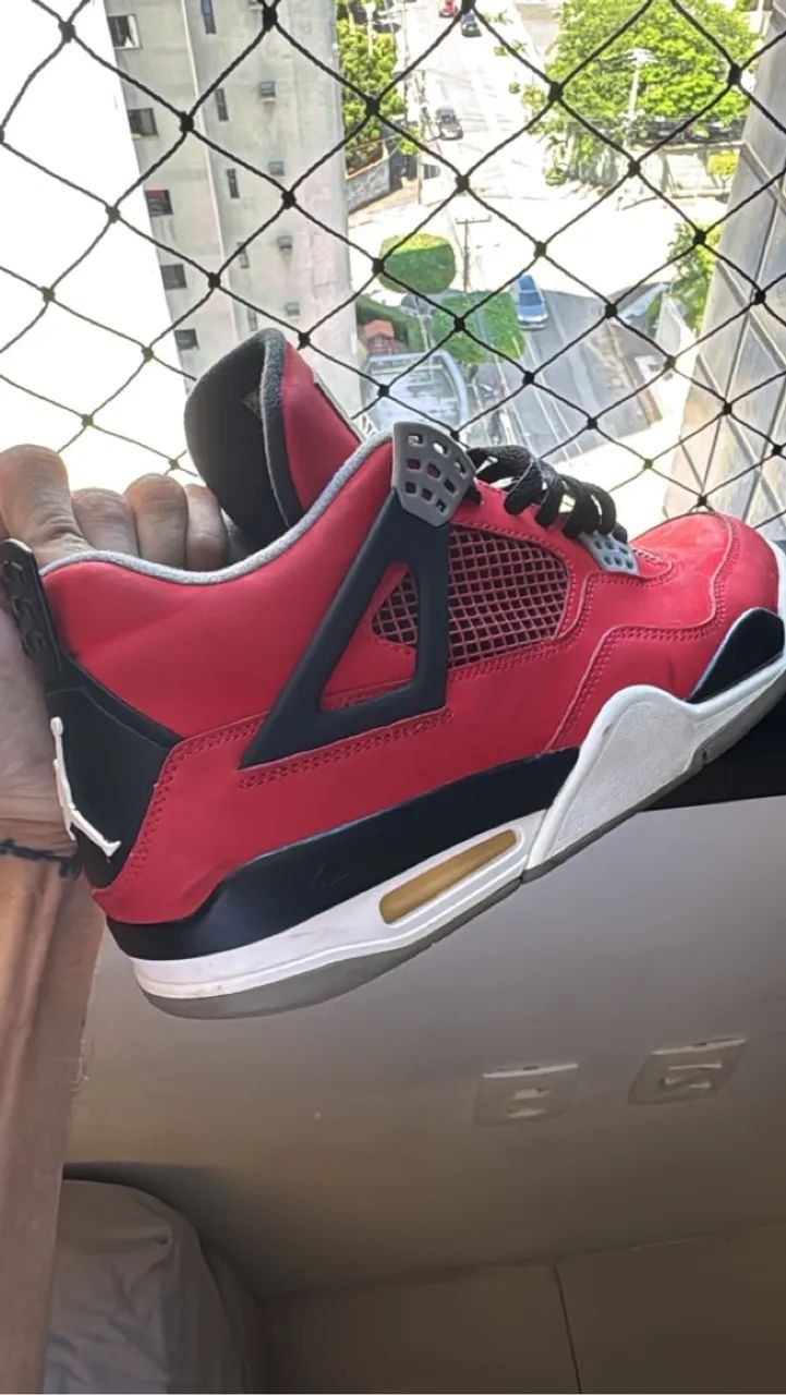 Air Jordan 4 Retro 