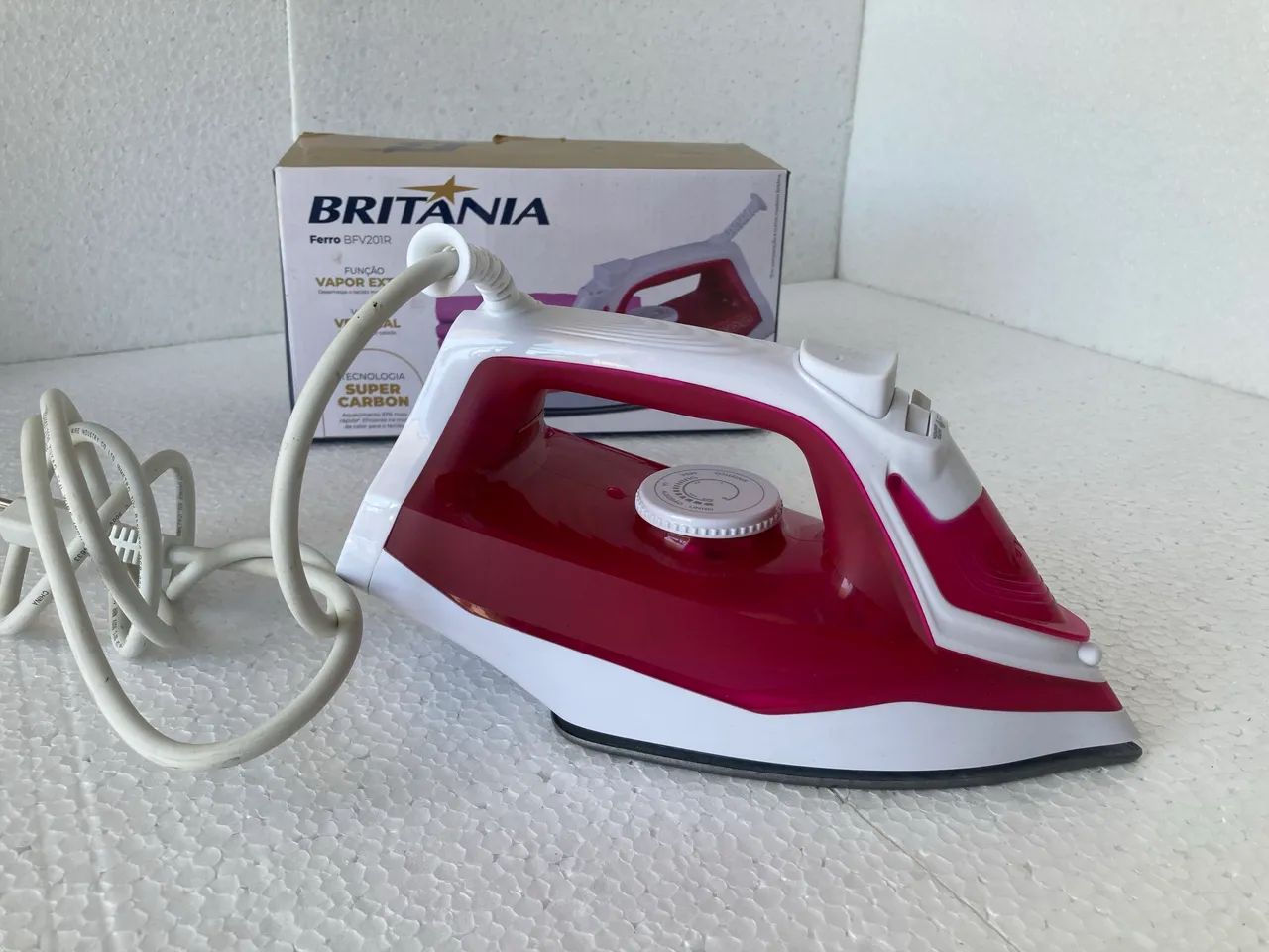 Ferro de Passar Roupa Antiaderente - Britânia - Foto 2