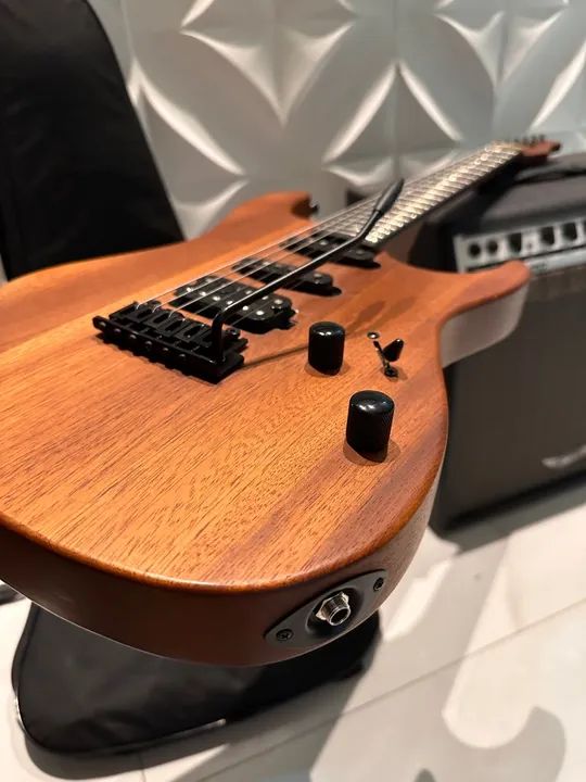 KIT GUITARRA TAGIMA + CUBO VOXSTORM + CAPA - Foto 2