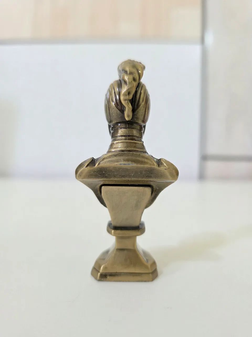 Busto Capit ã Marvel (Captain Marvel) - Omelete Box / Peça de Metal - Foto 4