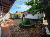 VIERALVES. ALUGO CASA COMERCIAL/ RECIDENCEIAL COM 3 QUARTOS SENDO 1 SUITE. TODO NA LAJE