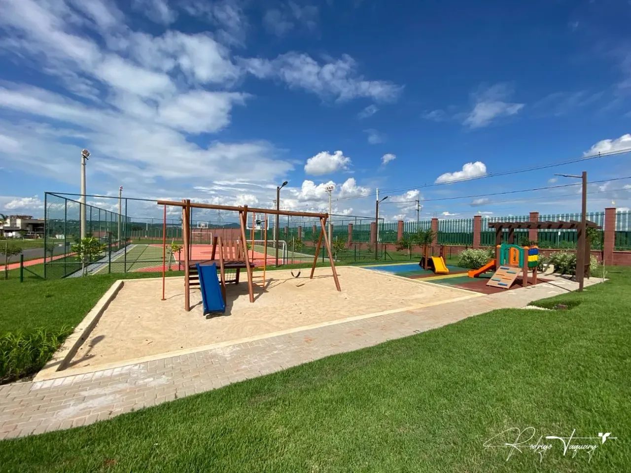 Lote à Venda no Condomínio Jardins França  Exclusividade e Qualidade de Vida em Goiânia - Foto 3