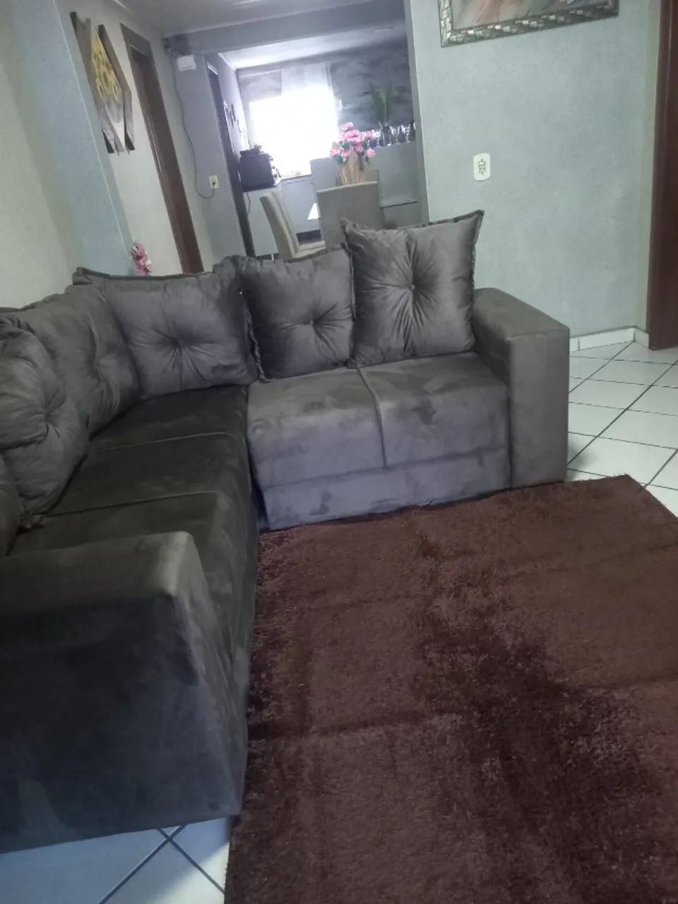 SOFA DE CANTO PATRICIA VELUDO- CHAMA NO ZAP