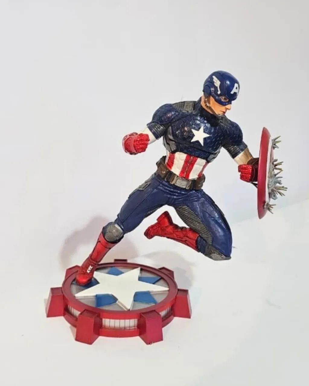 Capitão América Marvel Gallery da Diamond Select Toys - Foto 4
