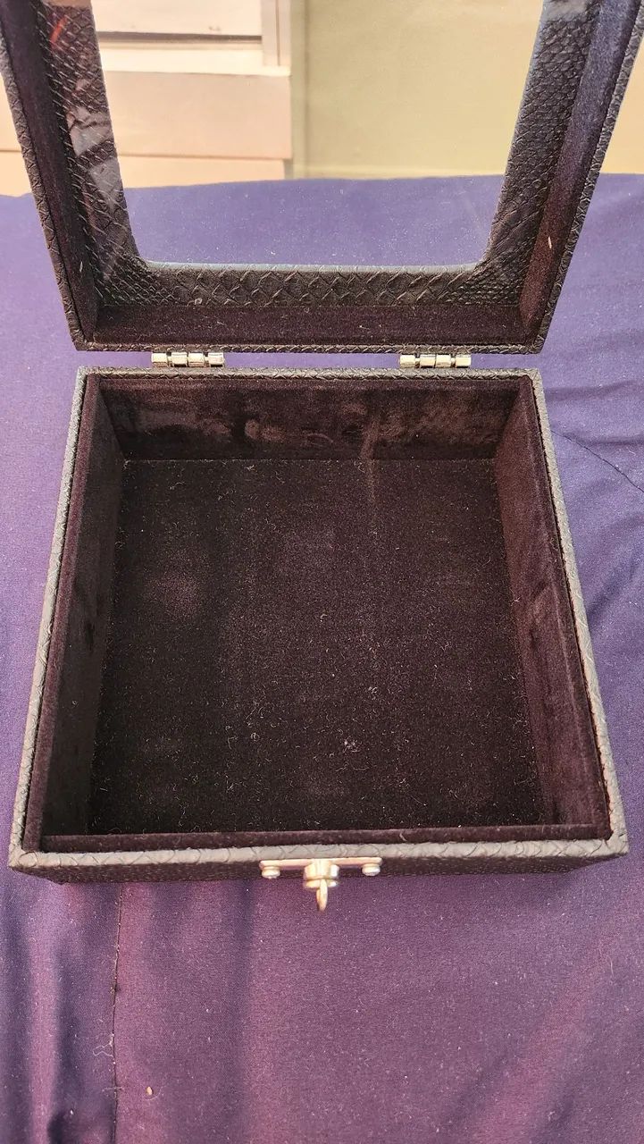 Vendo Porta Relógios - 6 Compartimentos - Foto 5