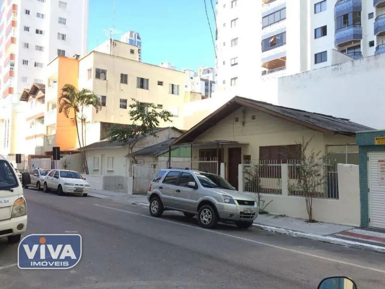 Terreno à venda, 256 m² por R$ 2.350.000,00 - Centro - Balneário Camboriú/SC