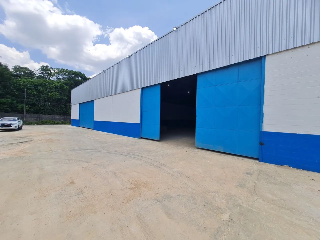 Galpão em Condomínio/Tarumã/ acesso de carretas/ 600m²²