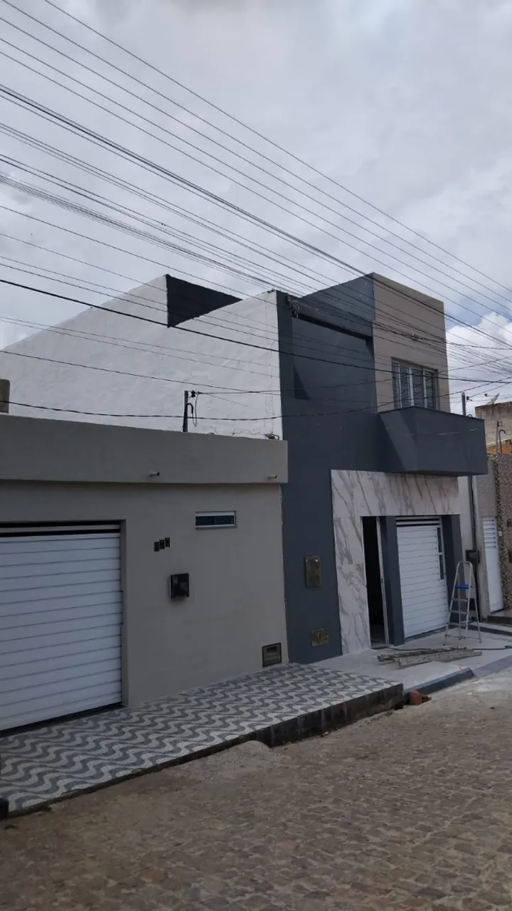 Casa Recém Reformada, Alugo, Vendo E Troco. Aceito Carro, Moto, Terreno E Apartamento Como