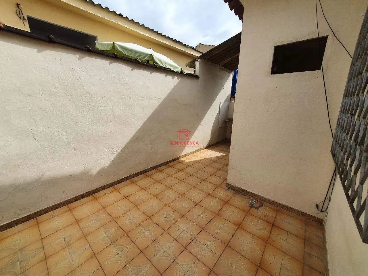 Excelente Apto de 02 qtos amplo, vila fechada em Realengo - Foto 3