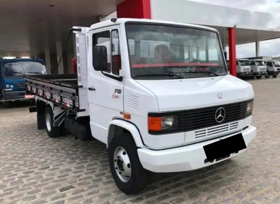 M.B 710 Plus Carroceria 2011 - Foto 2