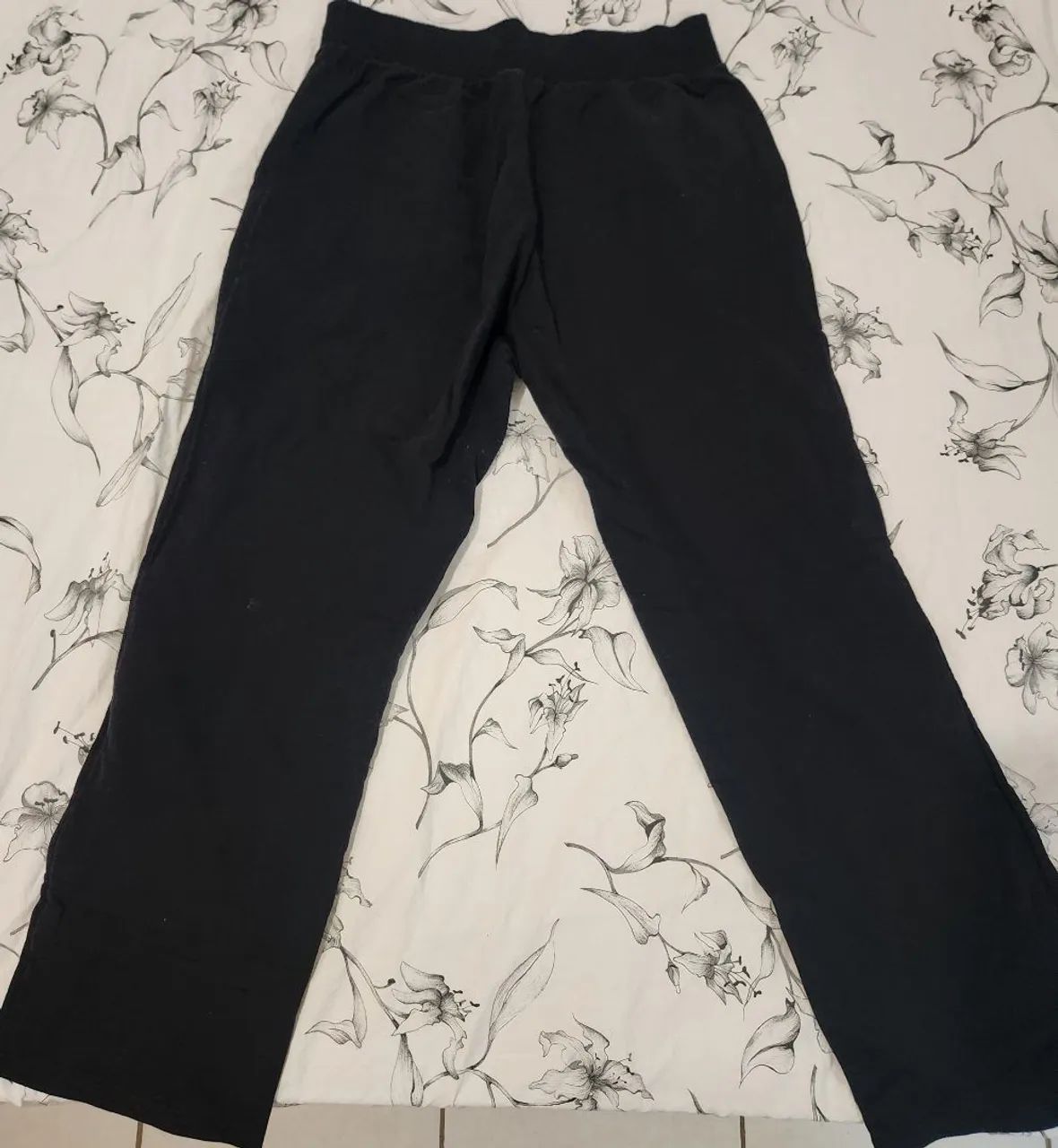 Calça de Moletom Preta - Foto 2