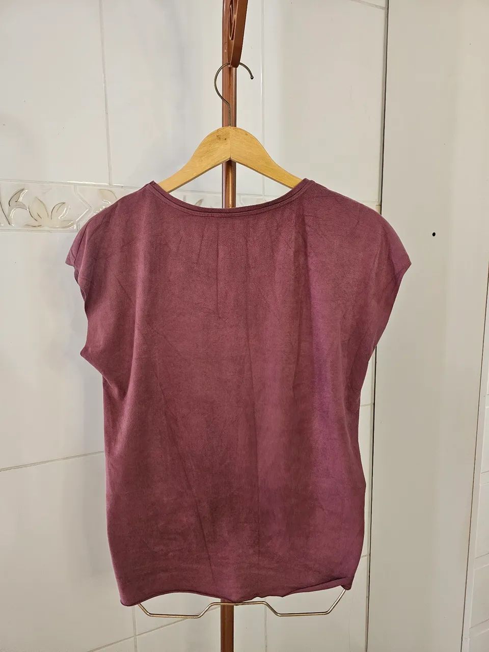 Camiseta Feminina em Suede Luigi Bertolli   - Foto 3