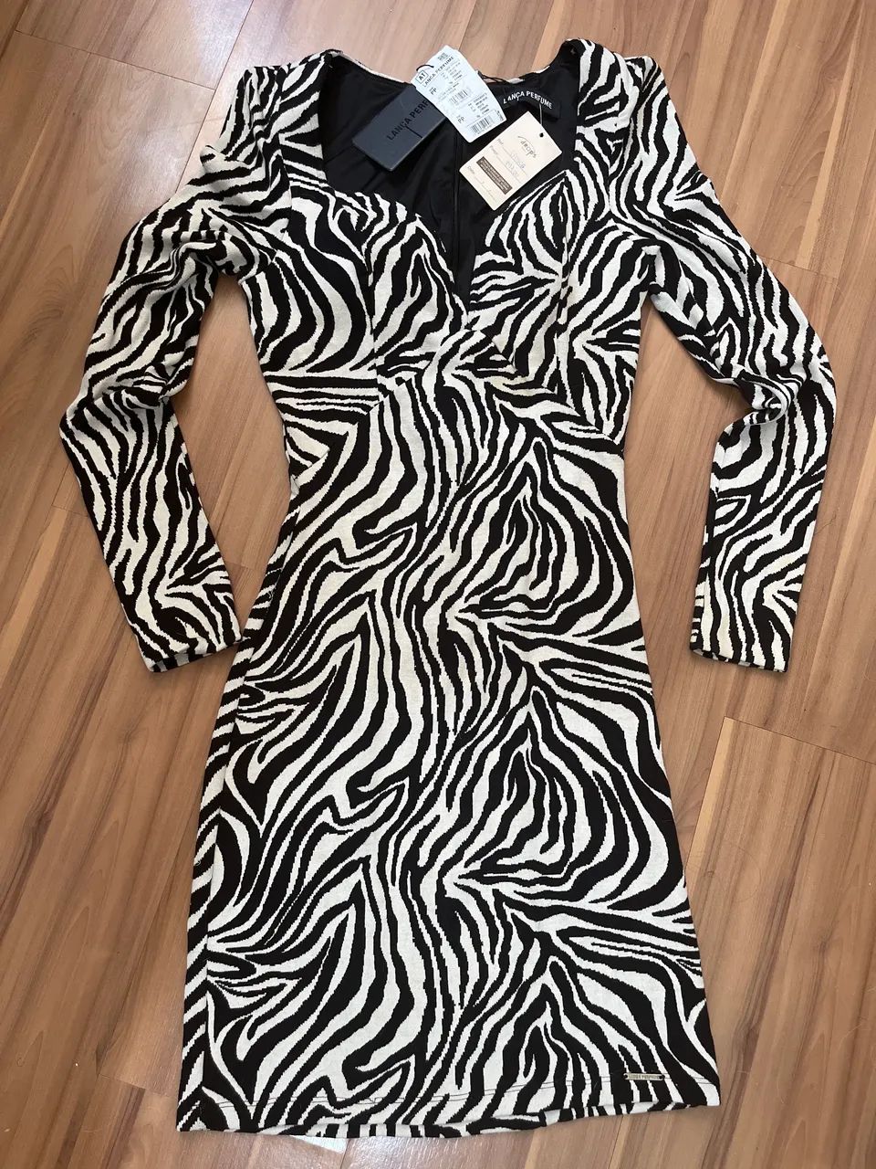 Vestido original lança Perfume 
