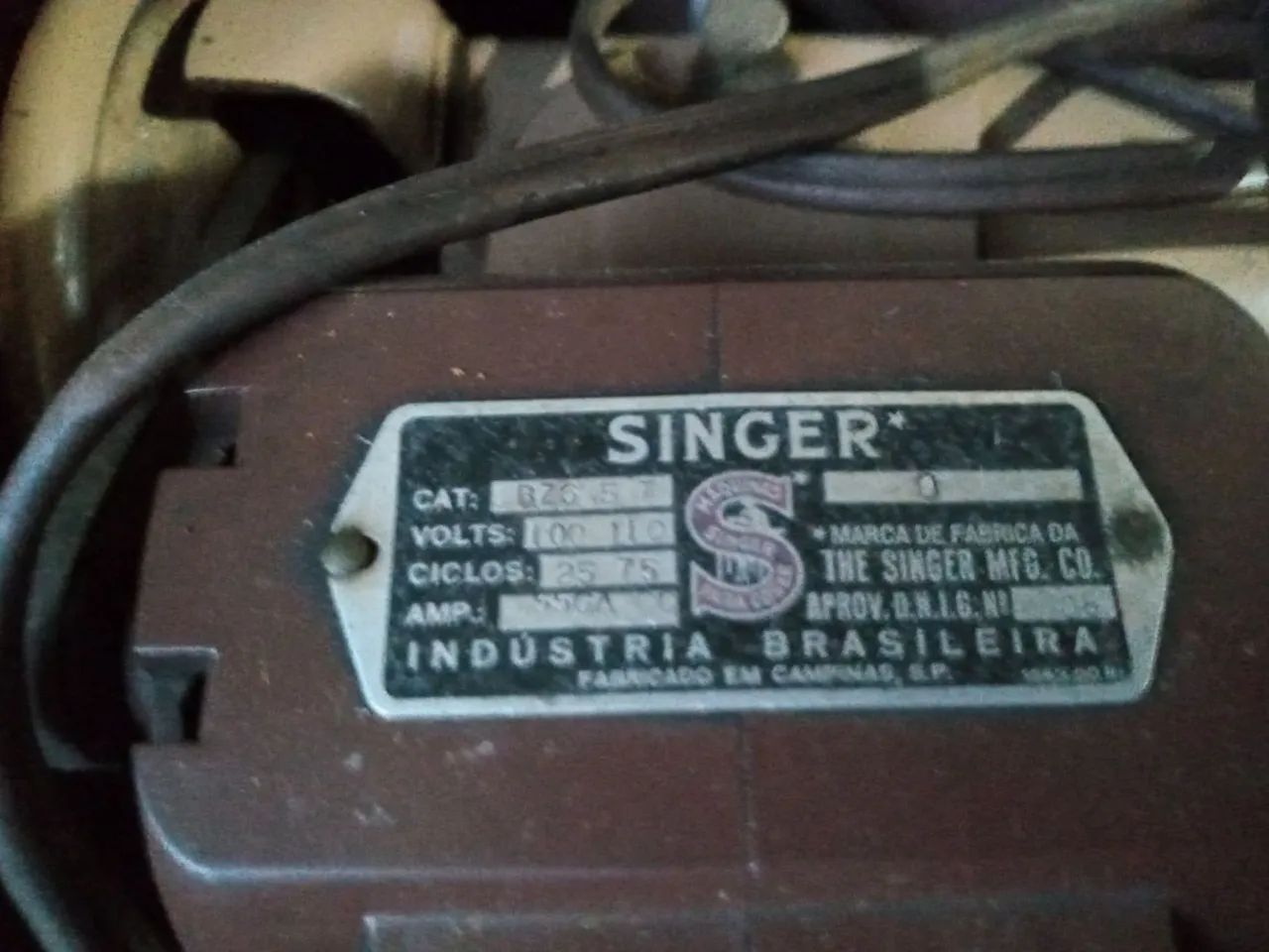 Máquina de Costura Singer - Foto 5