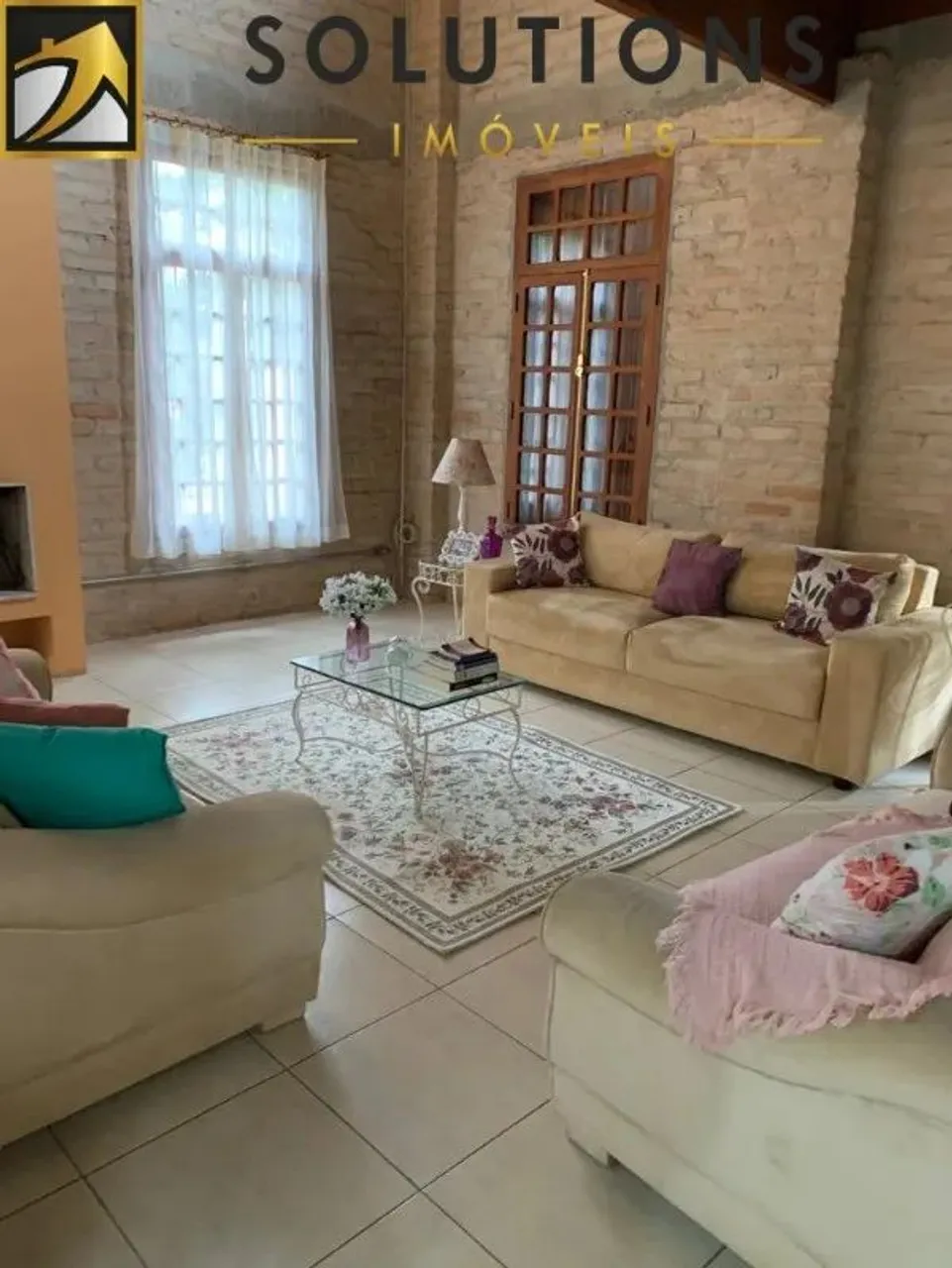 Linda casa condomínio Nova Caieiras