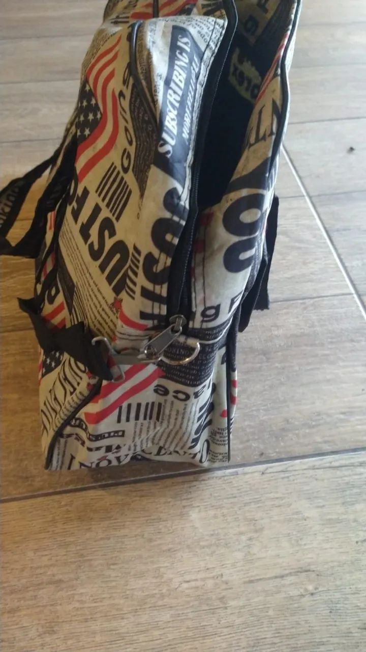 Bolsa de Viagem, 20cm largura, 56cm comprimento, 30cm altura - DESAPEGO