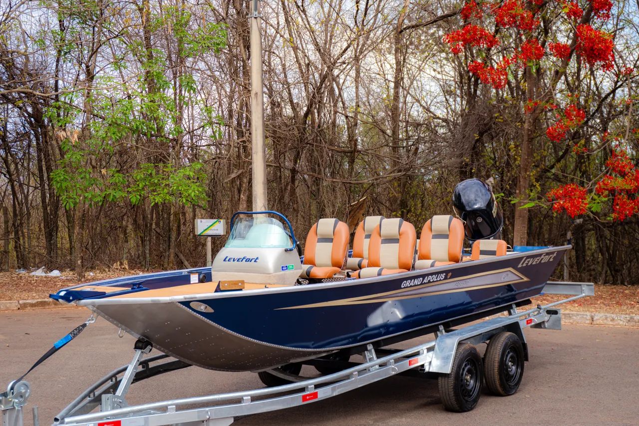 Barco grand Apolus completo igual zero  - Foto 7