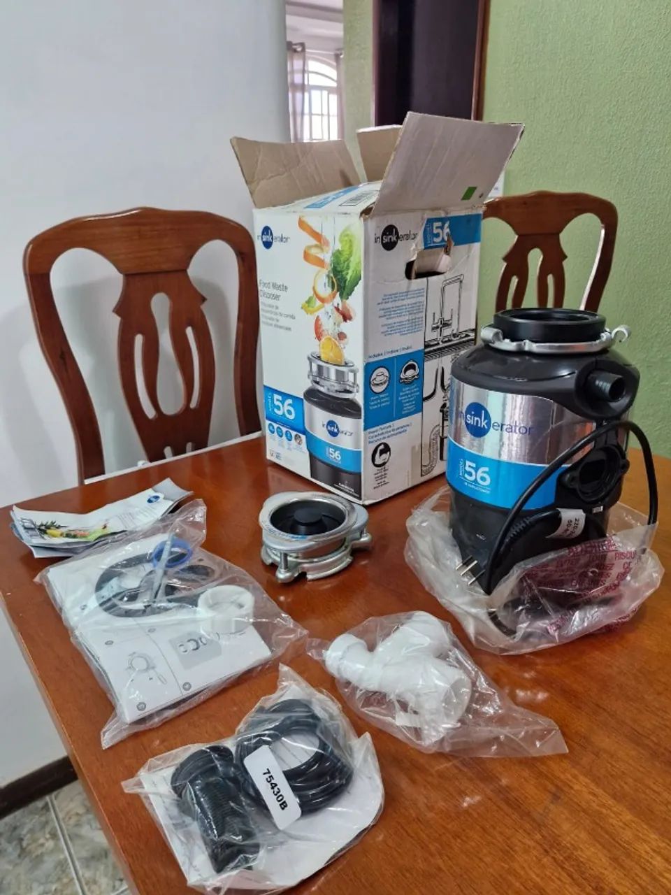 Triturador de resíduos alimentares InSinkErator® modelo 56 - NOVO