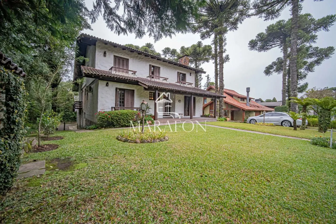 CASA À VENDA EM CANELA NO CONDOMÍNIO LAJE DE PEDRA!