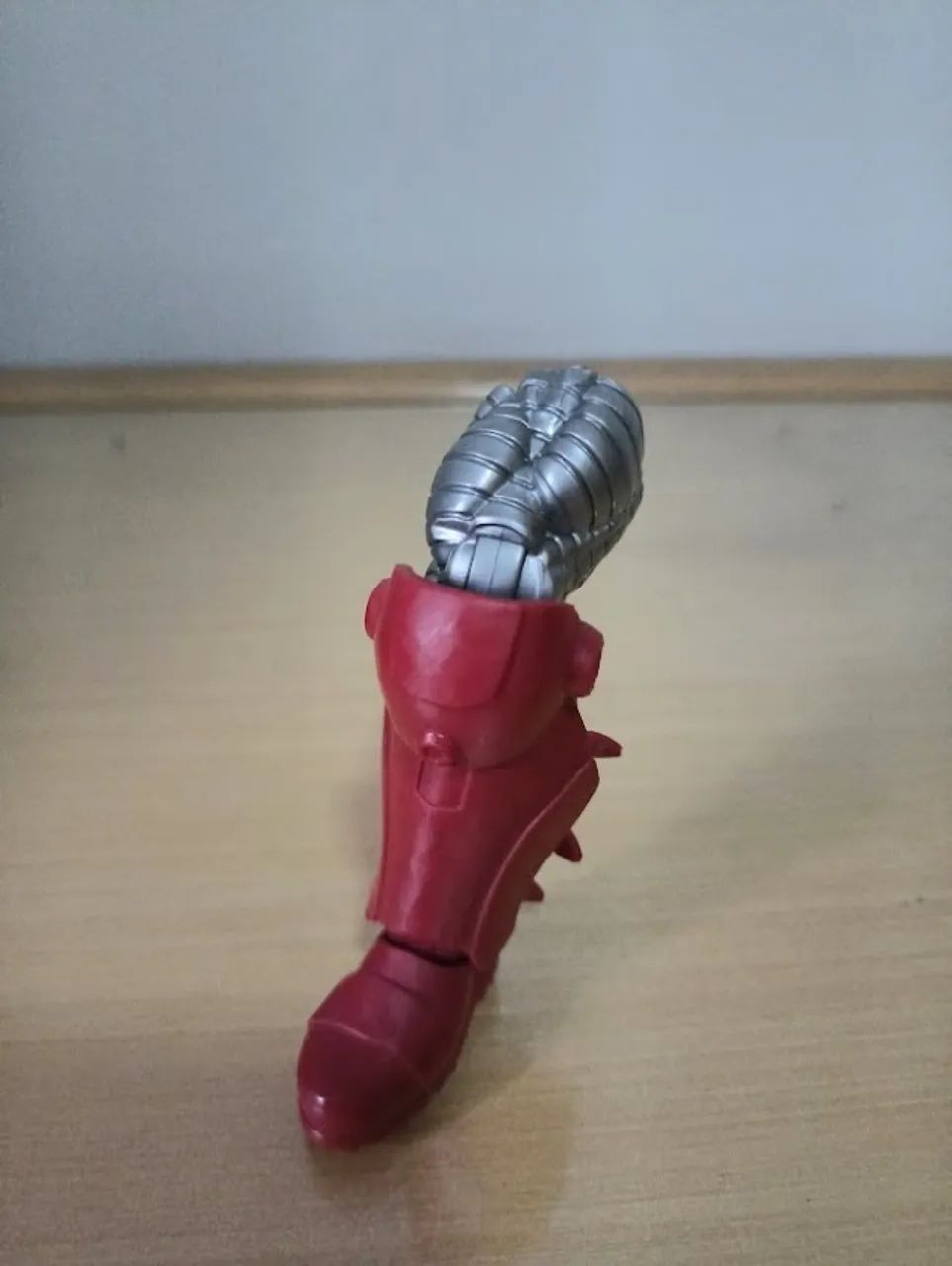 Marvel Legends - BAF Colossus (Age of Apocalypse) - Perna esquerda  - Foto 5