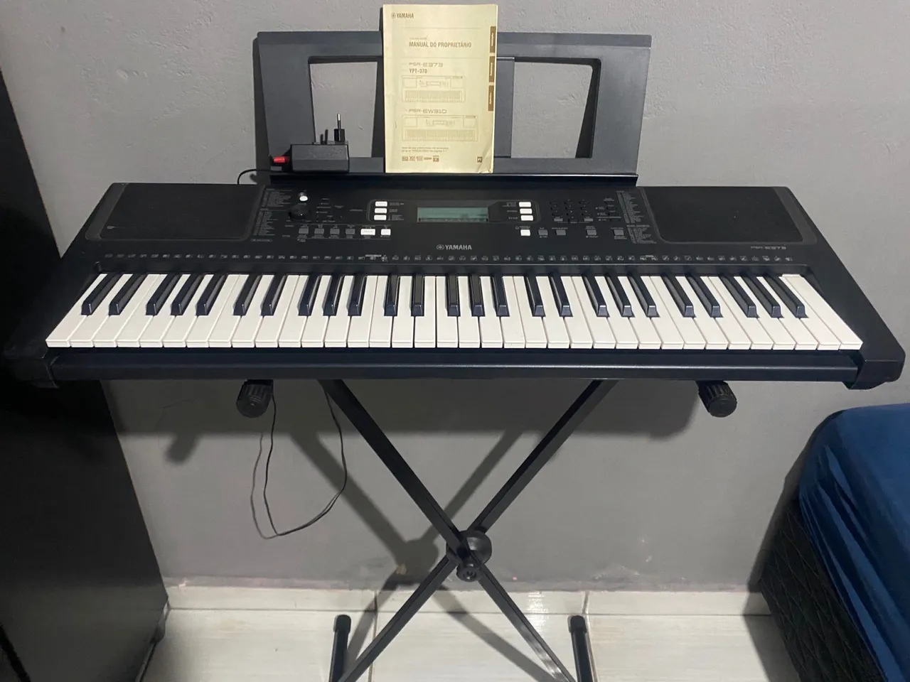 Teclado Yamaha E373
