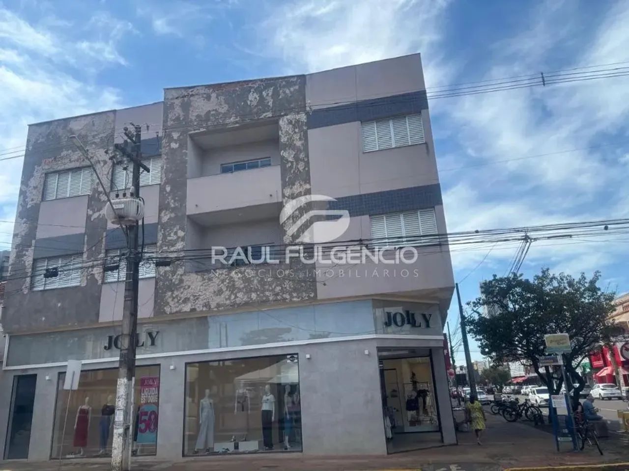 imóvel Comercial e residencial à Venda no Centro de Arapongas - Foto 2