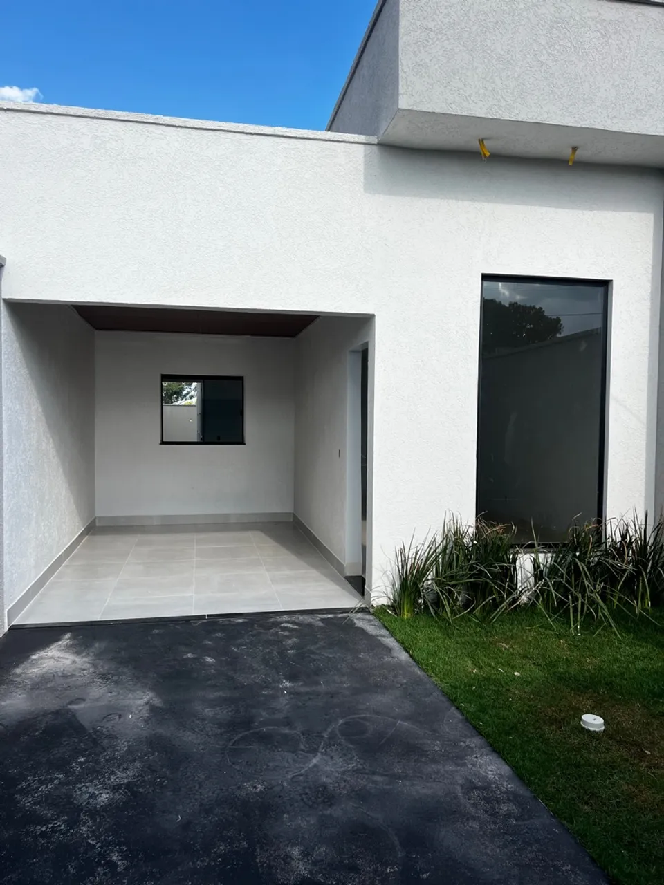 Casa nova setor himalaia, 03 quartos com suíte.