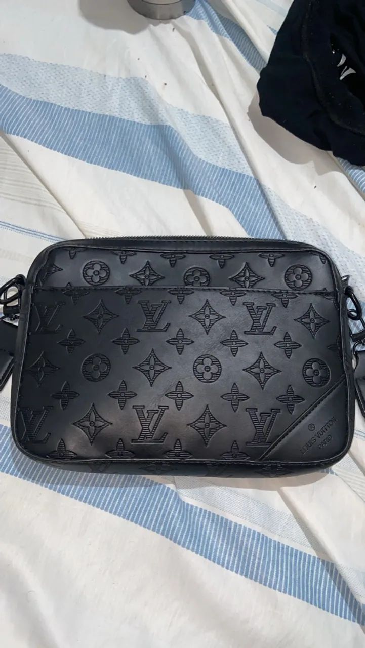 Bolsa Louis Vuitton Preta