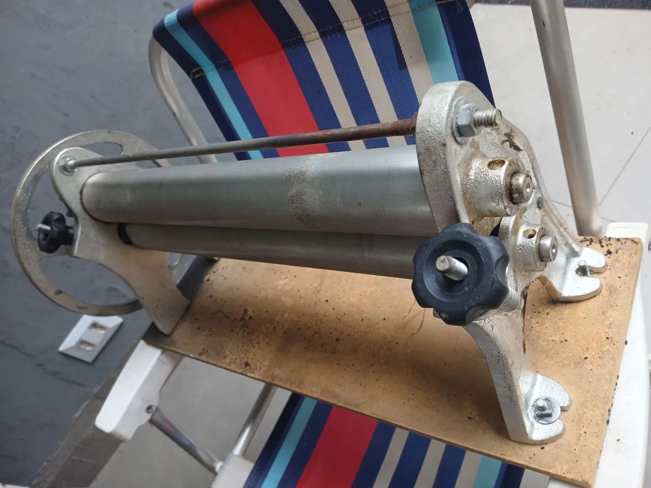 Máquina de Massa Manual para fazer pães e massas. - Foto 2