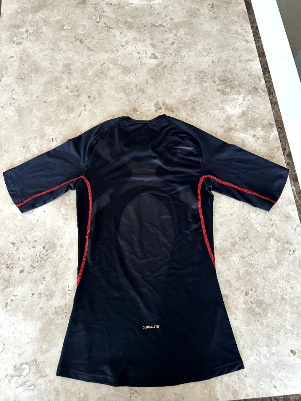 Camiseta térmica adidas masculina nunca usada - Foto 4