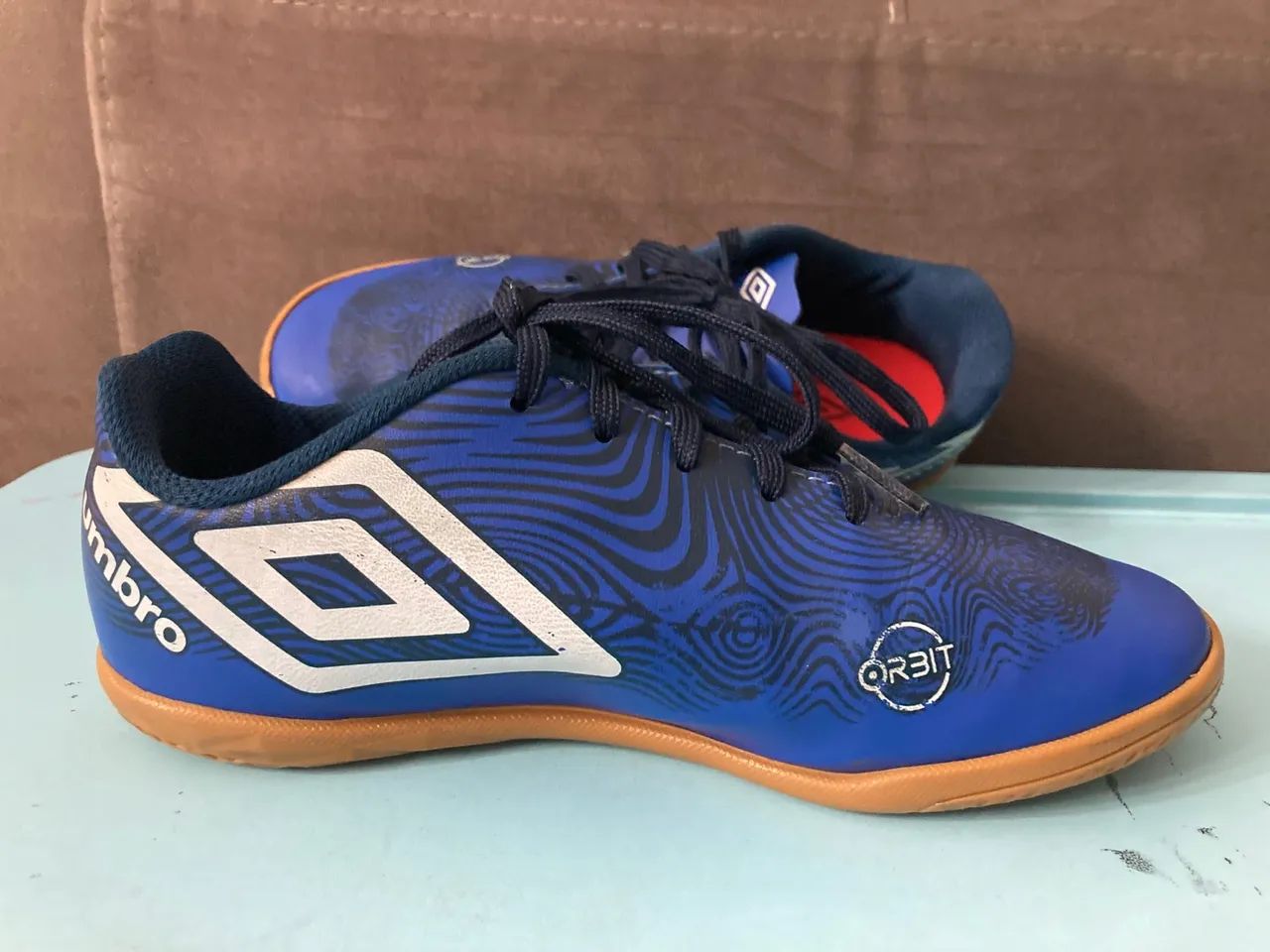 Chuteira Futsal Umbro Orbit Infantil - Tamanho 33 - Foto 5