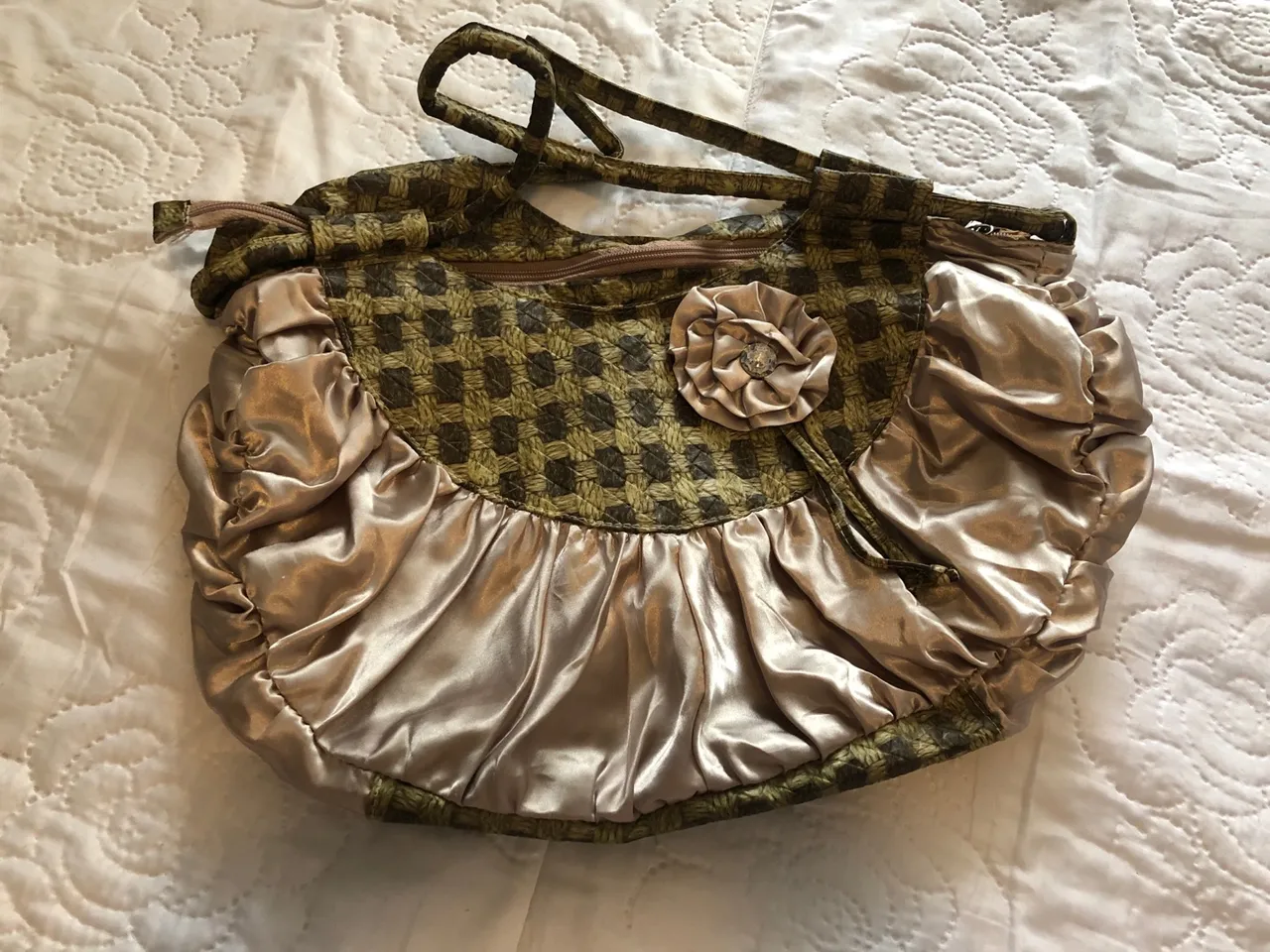 Bolsa em cetim