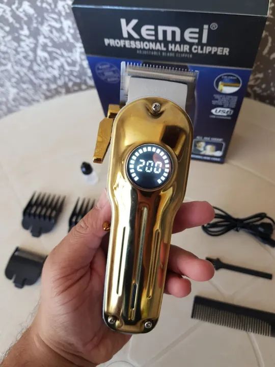 Maquina Profissional de Cortar Cabelo Kemei Gold - Foto 5