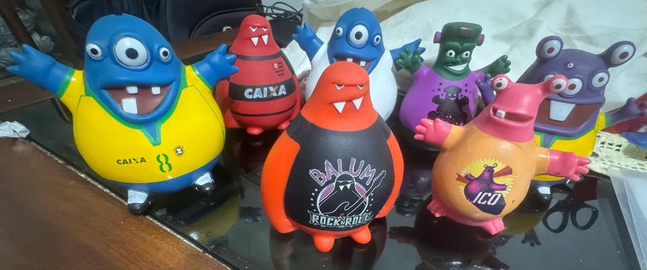 Lote bonecos poupançudos da Caixa