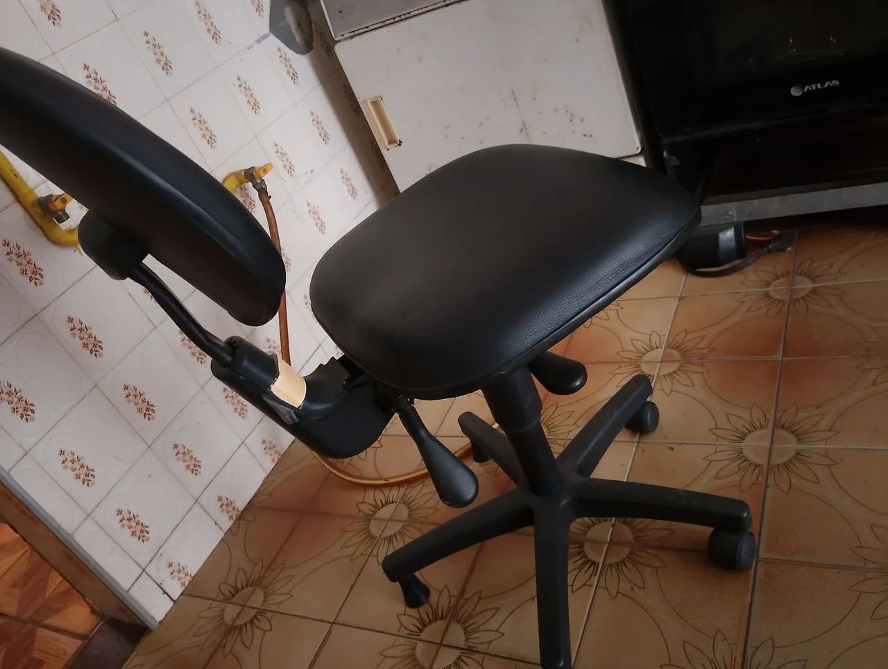 CADEIRA PARA ESCRITÓRIO  - Foto 3