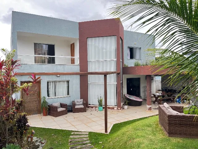 Excelente casa nascente em Alphaville Litoral Norte 1