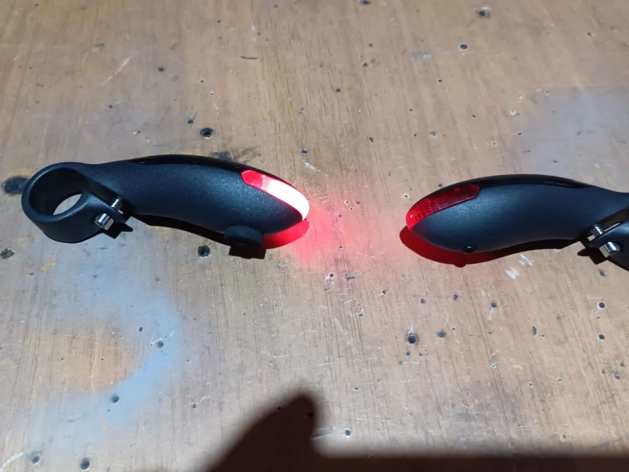 Bar hands 64305326643970121